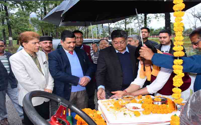 मुख्य संसदीय सचिव आशीष बुटेल ने कृषि विश्वविद्यालय में सुविधा केंद्र का किया उद्घाटन