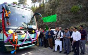 Deputy-CM-flagged-off-11-ne.jpg