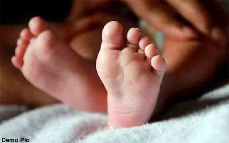 शर्मसार हुई मां की ममता, बस में छोड़ी नवजात बच्ची