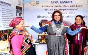 Foreign-guests-liked-Himach.jpg