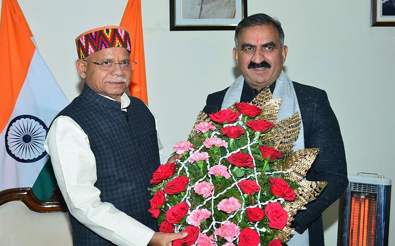 मुख्यमंत्री ने राज्यपाल को  जन्मदिवस की दी बधाई