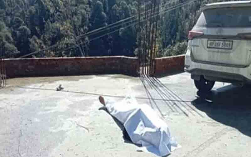 चंबा में बिजली की तारों की चपेट में आने से इंग्लैंड के पर्यटक की दर्दनाक मौत