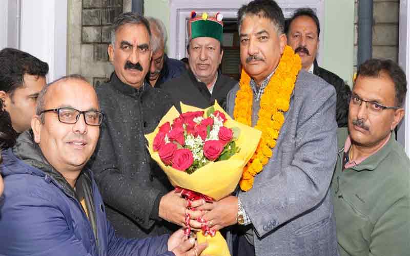 यूनिवर्सल कार्टन लागू करने के लिए कानूनी पहलुओं का किया जा रहा अध्ययन- मुख्यमंत्री