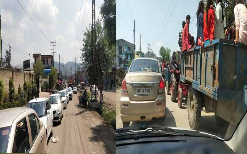 त्रिलोकपुर में चरमराई यातायात व्यवस्था, श्रद्धालु हो रहे परेशान