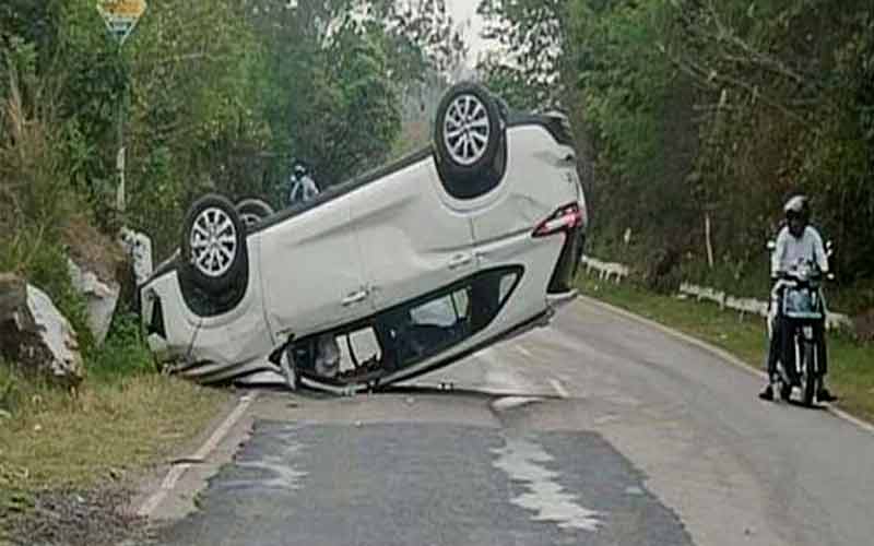 ऊना के विधायक सतपाल सत्ती की गाड़ी हुई हादसे का शिकार, बाल-बाल बची जान