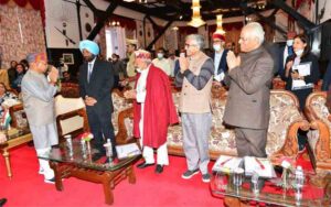 Governor-urges-public-coope.jpg