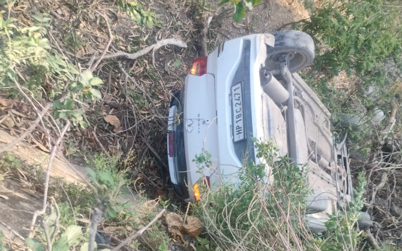 नहीं रहे रामा धौण के शिक्षक ईश्वर चंद शर्मा, घर लौटते वक्त खाई में गिरी कार