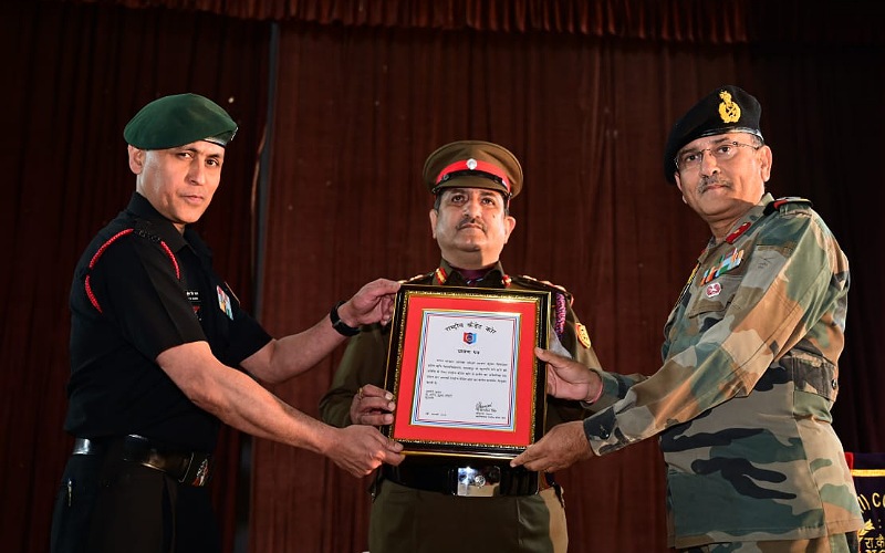 मानद कर्नल कमांडेंट रैंक से सम्मानित हुए कुलपति प्रोफेसर एच.के.चौधरी