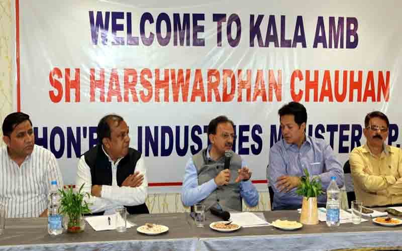 प्रदेश में पुराने उद्योगों के विस्तार के लिए मशीनरी पर रिबेट देगी सरकार- हर्षवर्धन चौहान