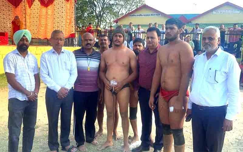 दशमेश रोटी बैंक द्वारा दंगल का आयोजन, नारायणगढ़ के काला पहलवान ने जीती माली