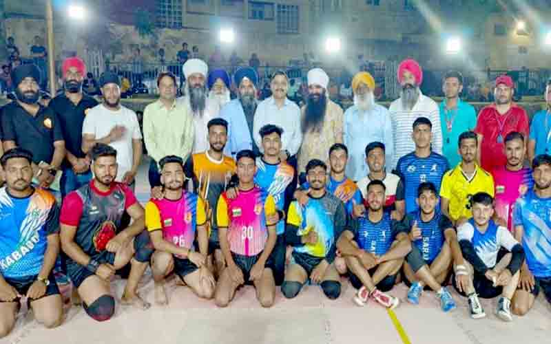 सांसद सुरेश कश्यप ने किया दशमेश कबड्डी कप का शुभारंभ