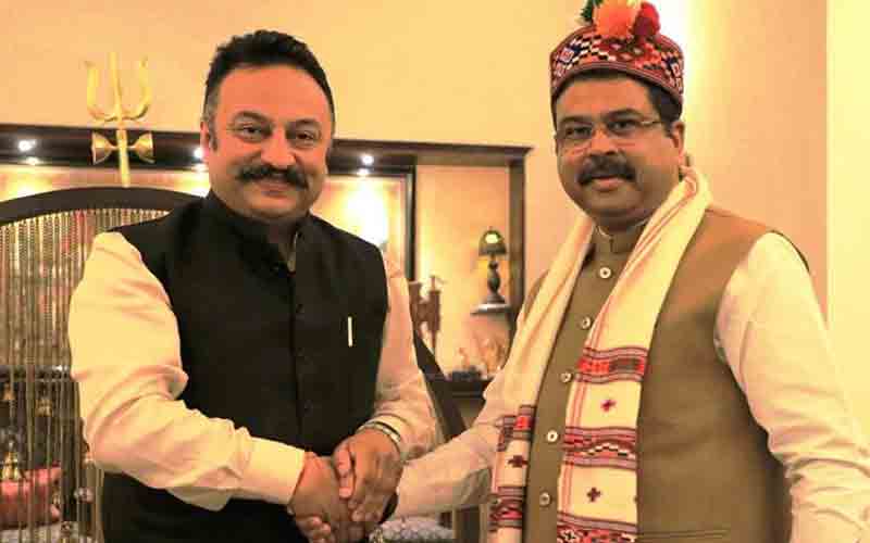 शिक्षा मंत्री रोहित ठाकुर ने धर्मेन्द्र प्रधान से की भेंट