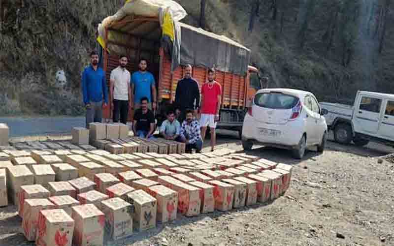 एसआईयू टीम ने राजगढ़-खैरी सड़क पर पकड़ा अवैध शराब का जखीरा, मामला दर्ज