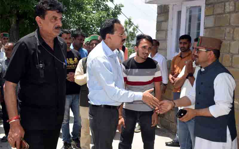 जमीन की उपलब्धता होने पर सतौन में खोलेंगे पीएचसी तथा आईटीआई- हर्षवर्धन चौहान