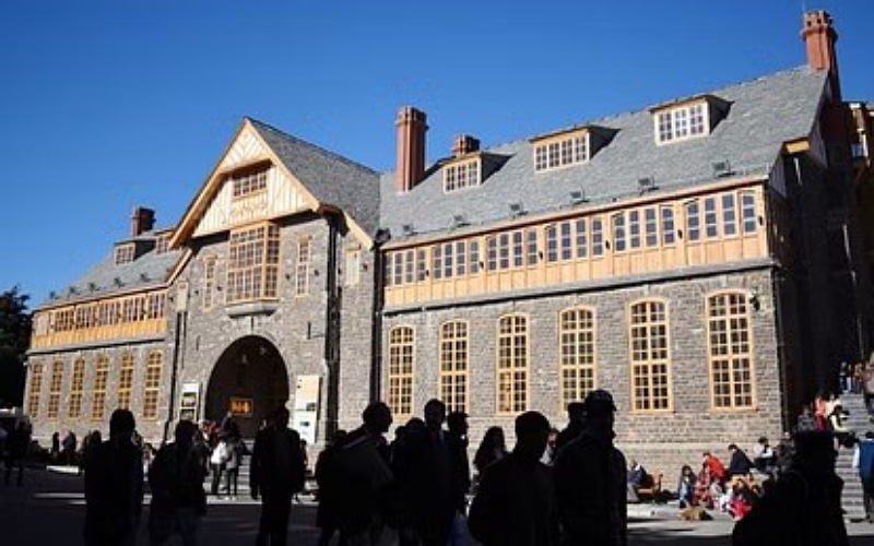 बिना काम के तनख्वाह ले रही सफाई कर्मी, ऐसे लग रही थी हाजिरी…