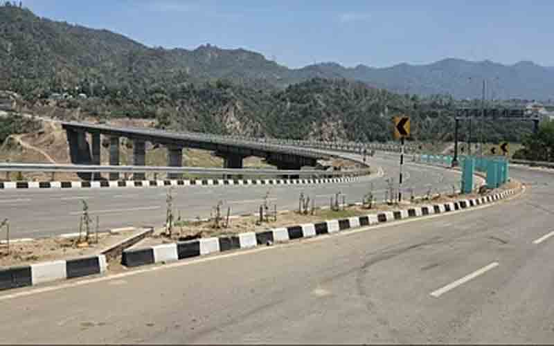 किरतपुर-मनाली फोरलेन के तीन टोल प्लाजा पर कार चालकों को देने होंगे इतने रुपए……