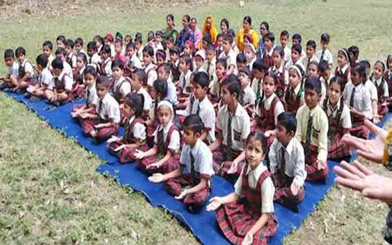 पारंगत स्कूल ऑफ एक्सीलेंस में लगा दो दिवसीय ध्यान शिविर