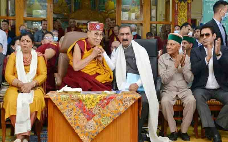 तिब्बत के आध्यात्मिक धर्मगुरु दलाईलामा ने मनाया 88वां जन्मदिन, सीएम भी हुए शामिल