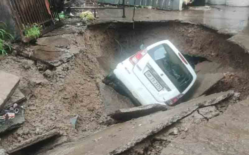 भारी वर्षा की चपेट में आई नाहन नगरी