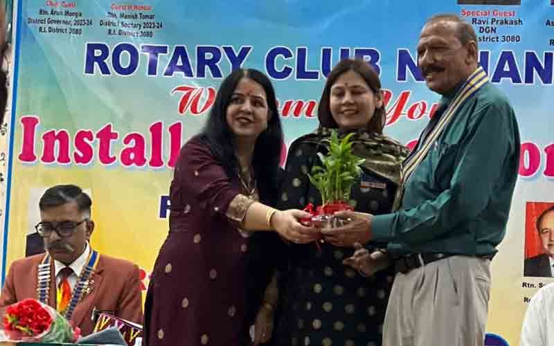 रोटरी क्लब 3080 ने उठाया बड़ा जिम्मा, स्कूलों में छात्राओं के लिए बनाएंगे टॉयलेट