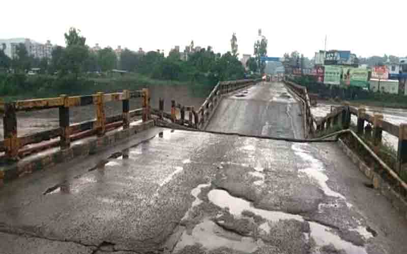 बद्दी मुख्य बैरियर पुल का एक पिलर ढहा, यातायात स्थाई रूप से बंद