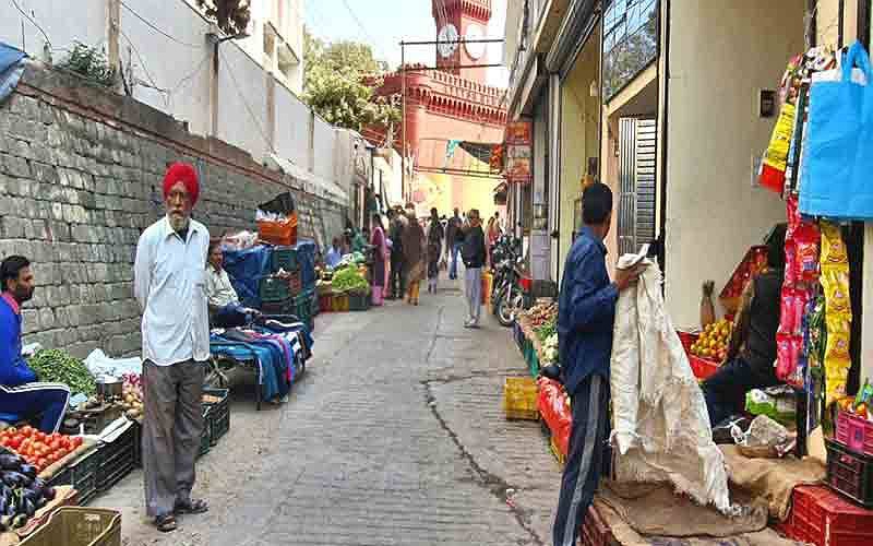 नाहन बाजार में सुबह 8  से सायं 8 बजे तक वाहनों की आवाजाही पर प्रतिबंध