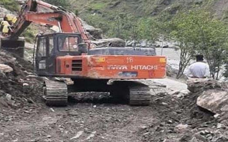 चक्की वाया दुनेरा-चंबा उच्च मार्ग हल्के वाहनों के  परिचालन के लिए शुरू