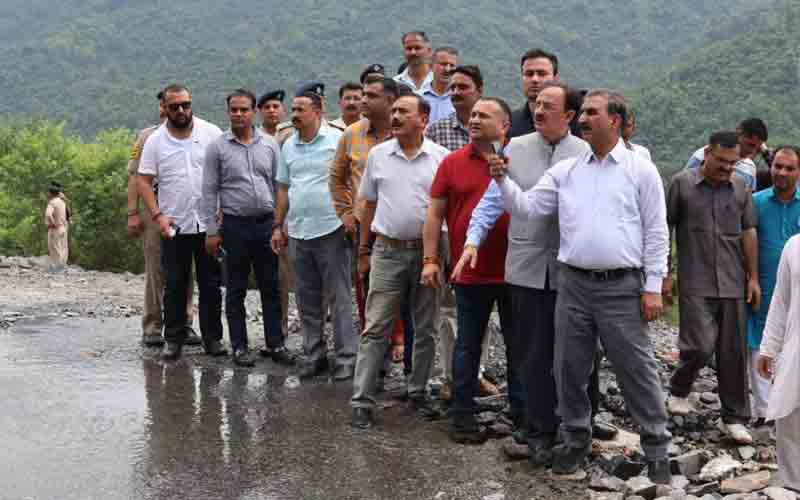 बाढ़ विस्थापितों का पुनर्वास प्रदेश सरकार की प्राथमिकता- मुख्यमंत्री