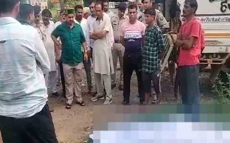 पठानकोट-मंडी नेशनल हाईवे पर पड़ा हुआ मिला 32 वर्षीय व्यक्ति का शव