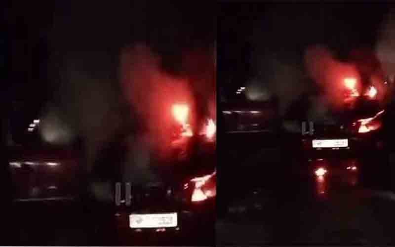 कार में अचानक भड़की आग, नहीं हुआ कोई जानी नुक्सान