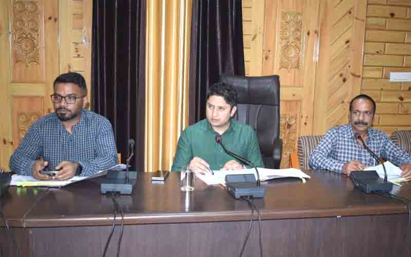 आंगनबाड़ी केंद्र भवनों के निर्माण कार्यों में लाई जाए तेजी- अपूर्व देवगन