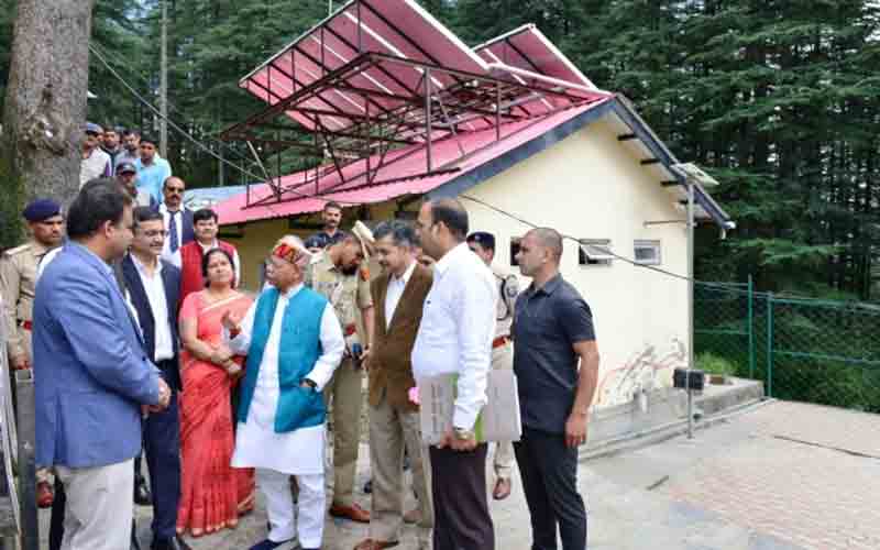 राज्यपाल ने विशेष क्षमता वाले बच्चों के संस्थान ढली का किया दौरा