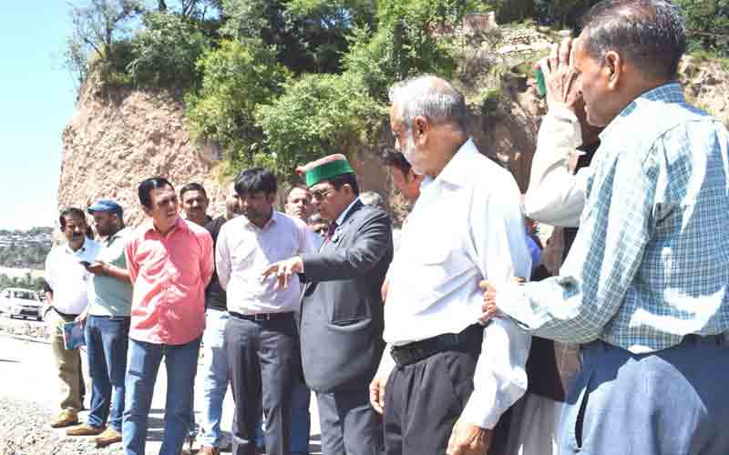 आपदा की घड़ी में प्रदेश सरकार प्रभावितों के साथ- डाॅ. शांडिल