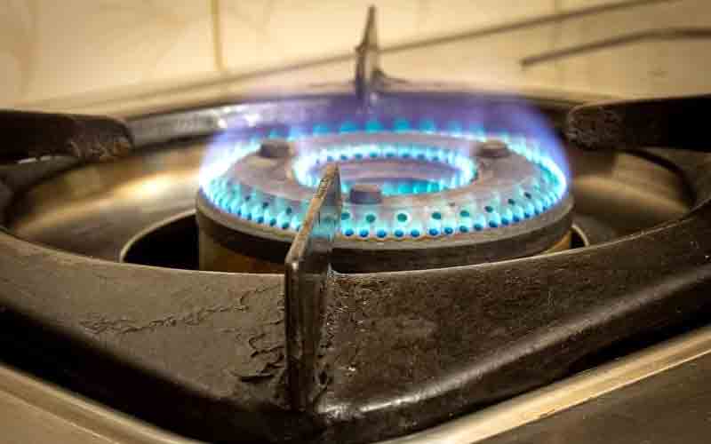 हिमाचल प्रदेश में इस माह इतने रुपए में मिलेगा घरेलू गैस सिलेंडर……..