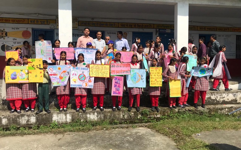 60 स्कूलों के विद्यार्थियों के साथ नशे के दुष्प्रभावों पर हुआ संवाद