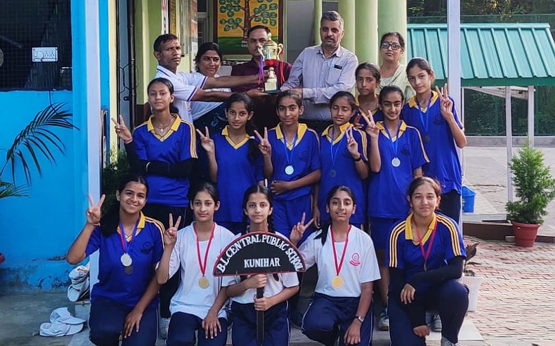अंडर-14 जिला स्तरीय खेलकूद प्रतियोगिताओं में बीएल सेंट्रल पब्लिक स्कूल कुनिहार का रहा दबदबा