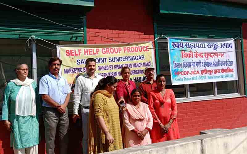 जाईका परियोजना के तहत चतरोखडी में खुला प्राकृतिक खेती के उत्पादों का विक्रय केंद्र