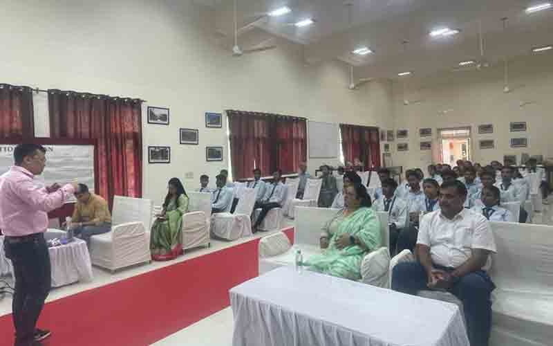 सुकेती फॉसिल पार्क में मनाया गया विश्व पर्यटन दिवस