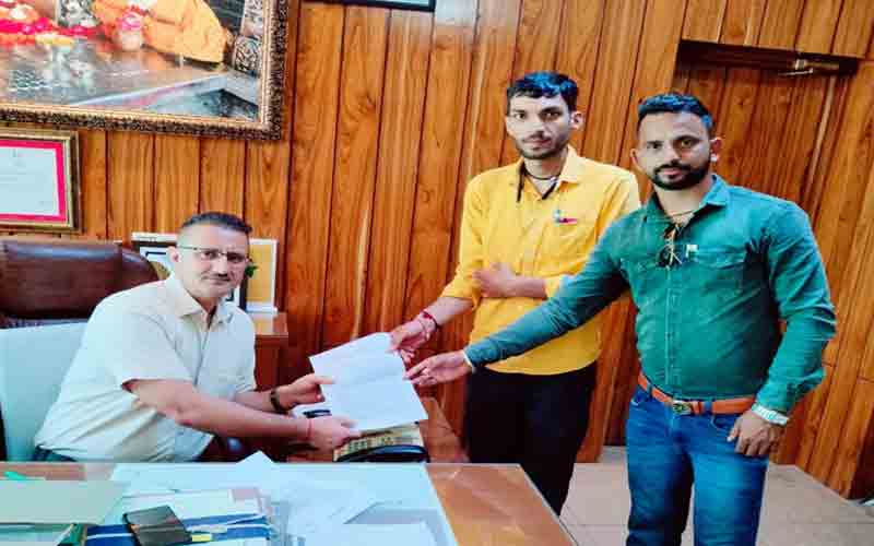 भारतीय किसान संघ ने डीसी से मिलकर मुख्यमंत्री, प्रधानमंत्री को भेजा ज्ञापन
