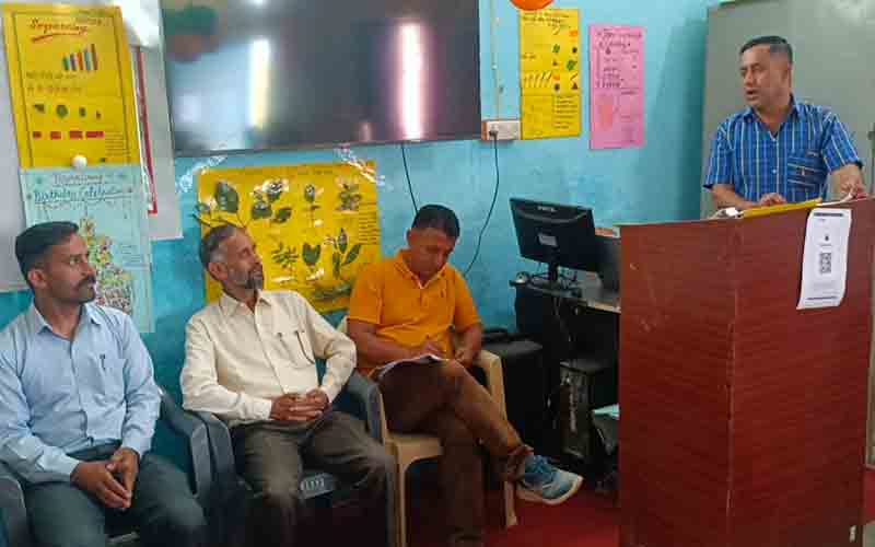 प्री प्राइमरी कक्षाओं को पढ़ाने के लिए शिक्षक अधिगम सामग्री की प्रदर्शनी का आयोजन