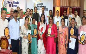 Panchayats-should-work-with.jpg