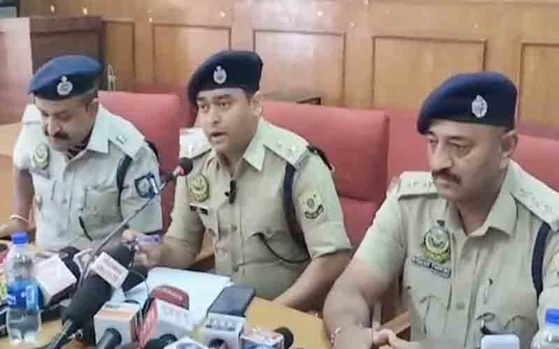 पुलिस ने चिट्टा तस्करी के दो गिरोहों का किया भांडाफोड़, मुख्य आरोपी सहित 16 गिरफ्तार