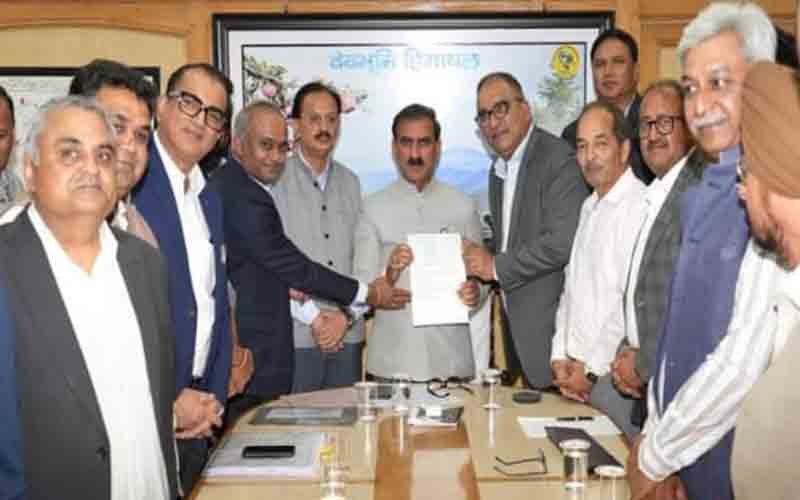 औद्योगिक क्षेत्रों में आधारभूत ढांचे को सुदृढ़ करने पर विशेष ध्यान केंद्रित कर रही सरकार- मुख्यमंत्री