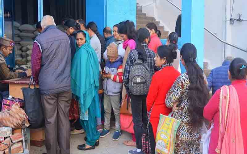 सीएम सुक्खू ने दिए निर्देश, डिपो में उपभोक्ताओं को नामी कंपनियों के मिलेंगे सस्ते उत्पाद