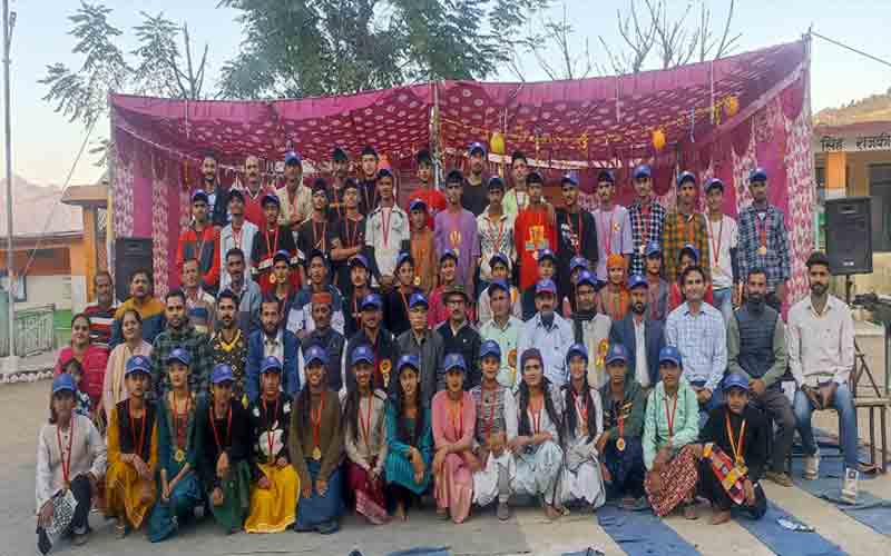 हलाँ स्कूल में राष्ट्रीय सेवा योजना का सात दिवसीय विशेष शिविर संपन्न