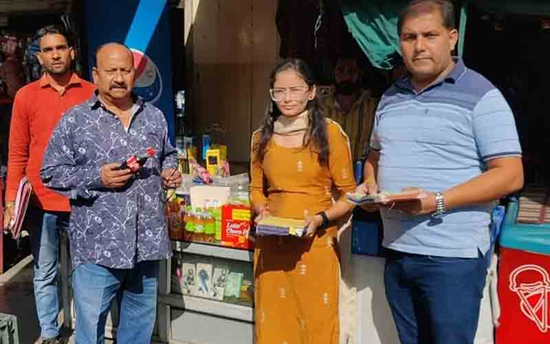 मापतोल विभाग ने किया औचक निरीक्षण, पांच दुकानदारों से वसूला जुर्माना