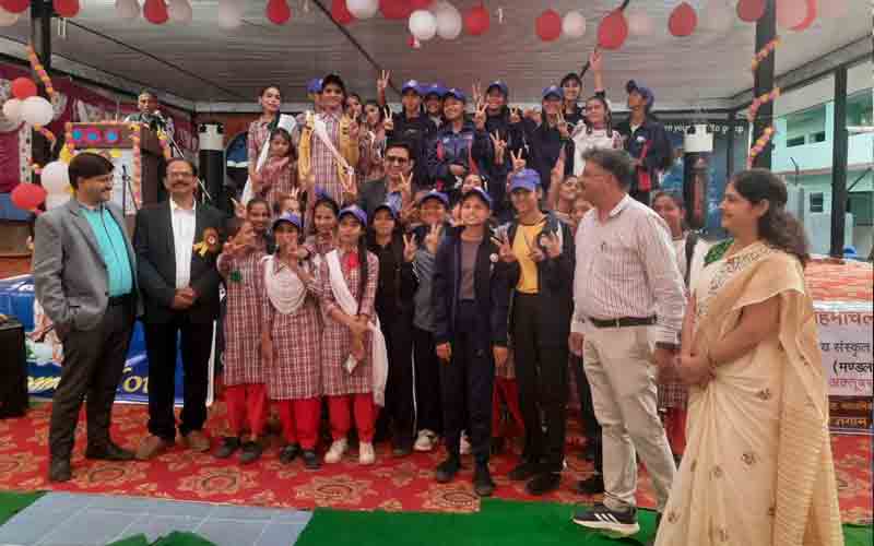 भाषा ही विकास की सारथी, बच्चों को सभी भाषाओं का ज्ञान होना जरूरी- बाली