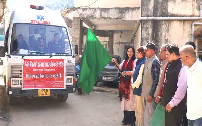 रेडक्रॉस मंडी ने गोद लिए 250 क्षय रोगी, 1500 किटों में भेजा छह महीने का राशन