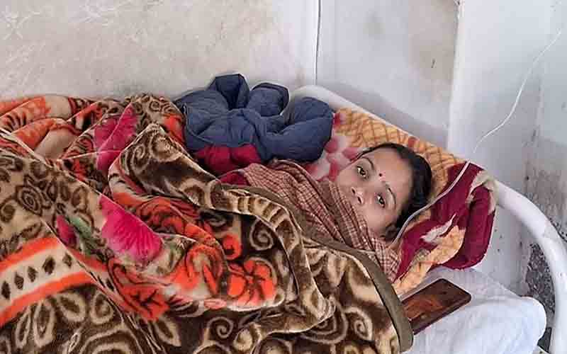 जंगली मशरूम खाने से मां-बेटी की बिगड़ी तबीयत, अस्पताल में भर्ती