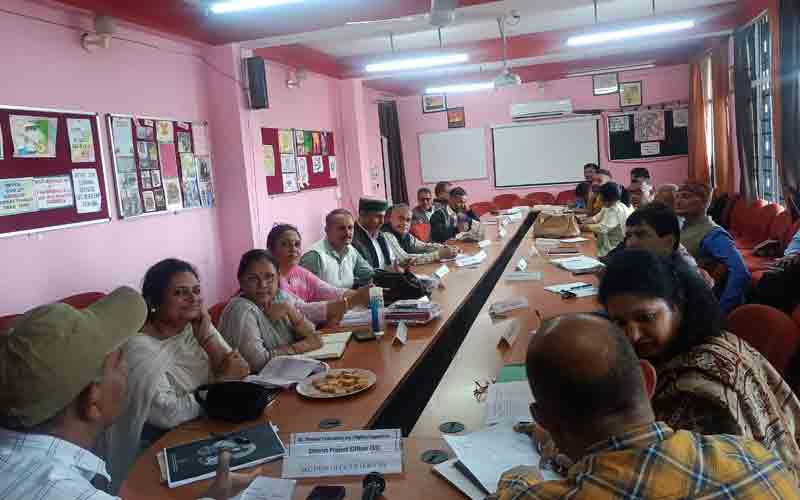 जिला शिक्षा एवं प्रशिक्षण संस्थान नाहन में जिला समीक्षात्मक बैठक का किया गया आयोजन